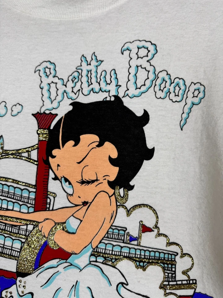 Vintage Betty Boop T Shirt Women Medium White Jumers Casino Rock Island USA Made - Image 3 of 4