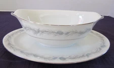 Gorgeous DUCHESS PATTERN Gravy Boat with Attached Underplate by STYLE HOUSE