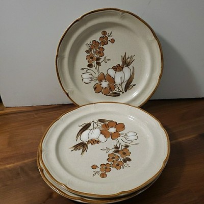Vtg Hearthside Stoneware Dinner Plates Autumn Fair Hand Painted