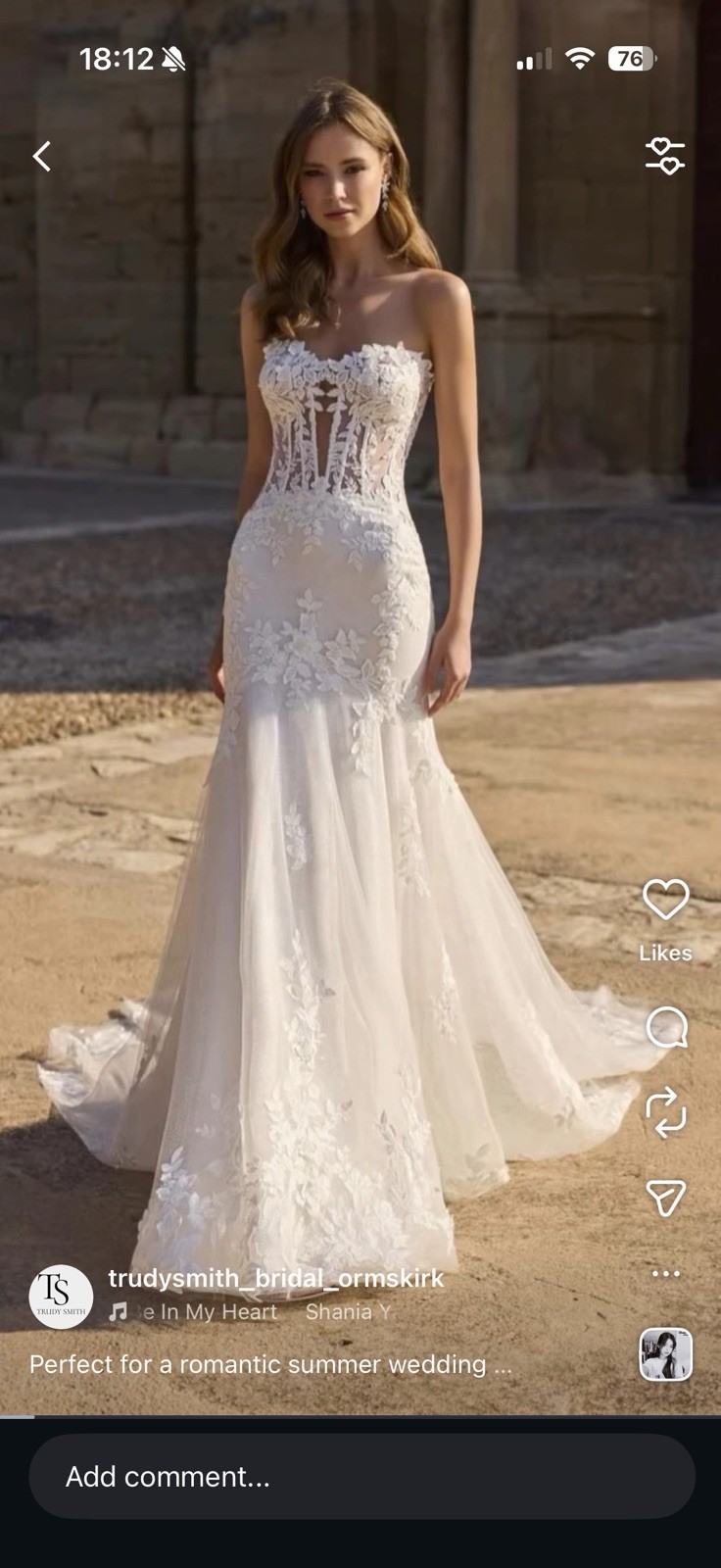 Brand New Veni Infantino Wedding Dress Size 6 - Unaltered & Tags