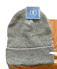 WINTER ESSENTIALS  HAT