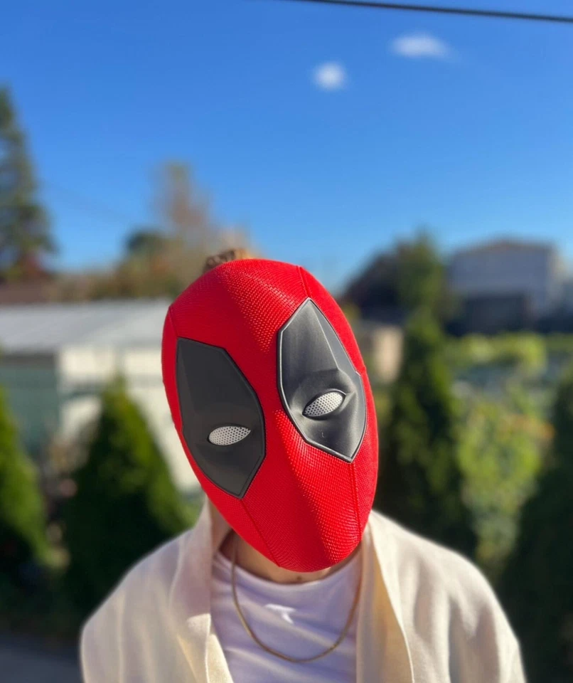 Lady Deadpool Cosplay Mask - Image 2 of 4