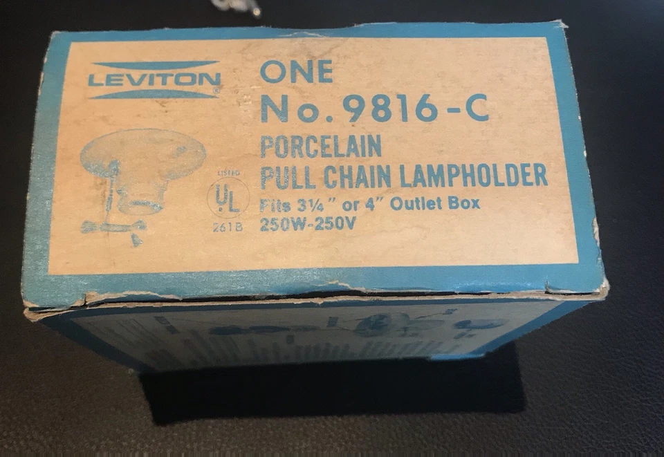 Lot Of 4 Vtg Porcelain Pull Chain Lampholder Light Fixture- New & For Parts - Image 2 of 4