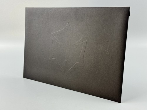 “Lithograph” & “Origins Of Apollyon” from For Honor Apollyon Collector's Edition - Picture 23 of 24
