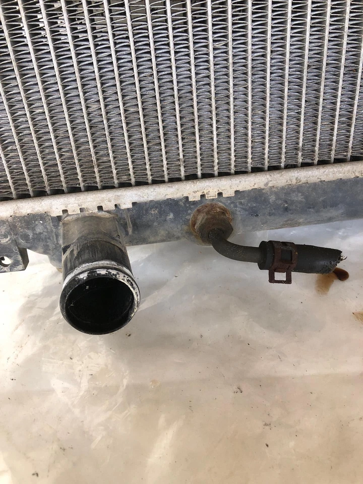 Chevrolet Geo Tracker 1999-2004 motor 2,0 L refrigeración refrigerante radiador fabricante de equipos originales Foto 4 de 4