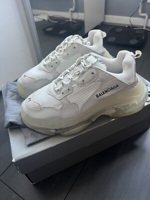 Size UK 7- Balenciaga Triple S Triple White UK