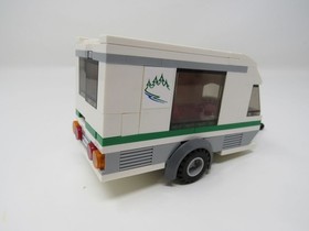 Lego City Van and Caravan 60117