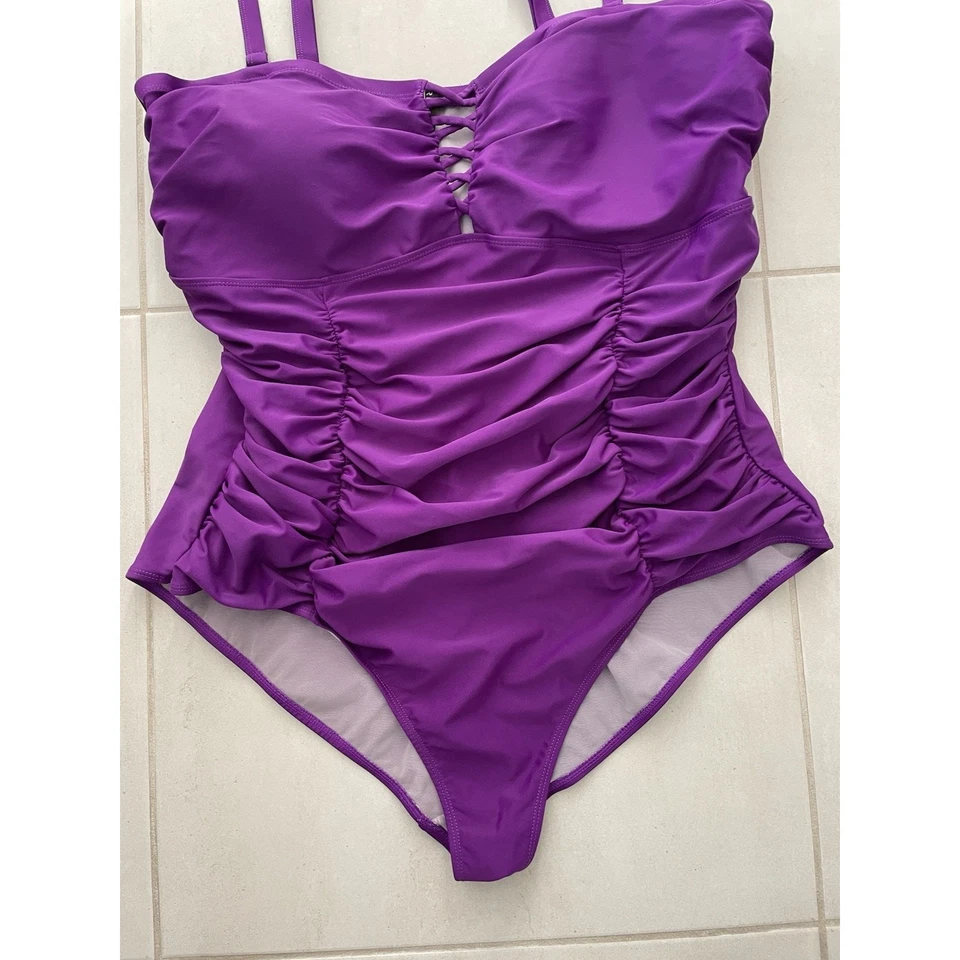 Traje de baño Torrid Swim para mujer talla 4X de una pieza fruncido con cordones traje de baño púrpura Foto 4 de 4