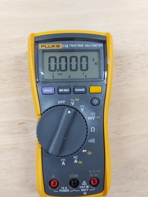 Fluke Digitalmultimeter 115 True RMS Inkl. Zubehör und Tasche