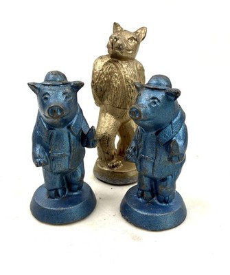 Vintage Three Little Pigs & Big Bad Wolf Pot Metal Figurines Storybook 