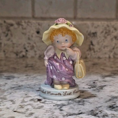 1983 Avon Figurine Cherished Memories Last Forever Rare Vintage