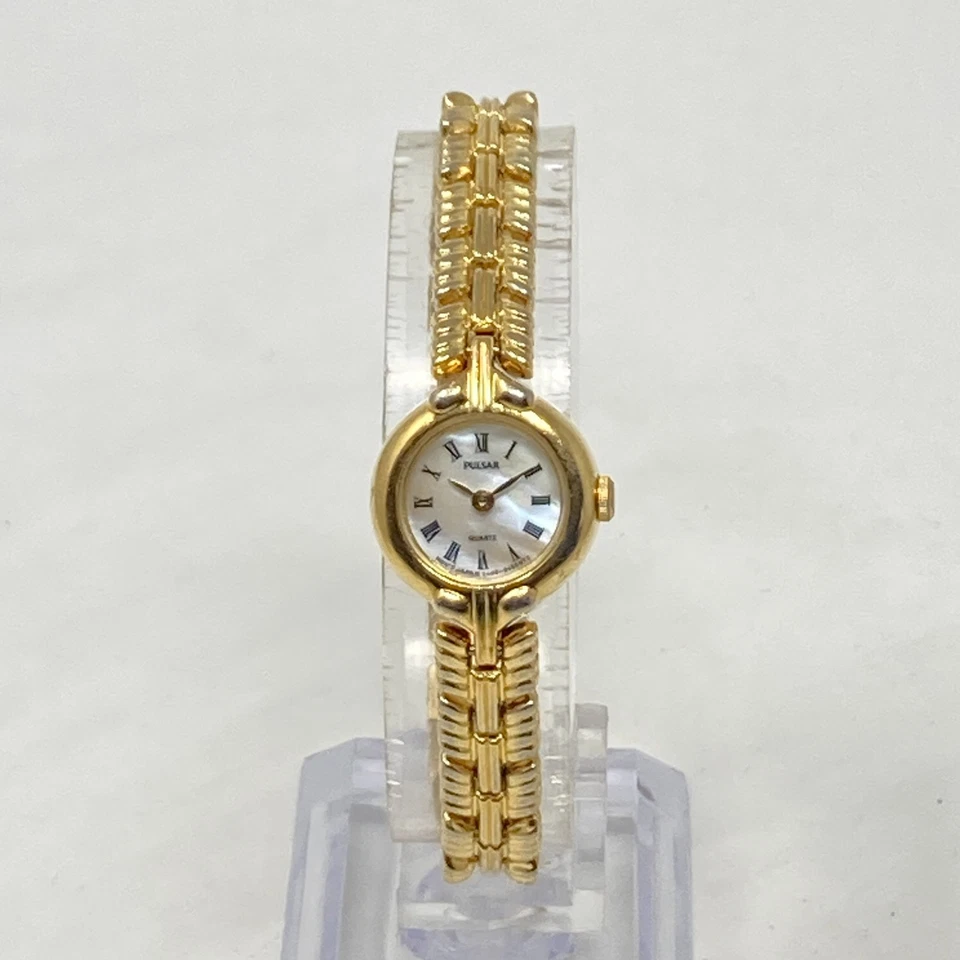 Vintage Pulsar Watch Women 17mm Gold Tone MOP Dial V400-0150 New Battery 6.25" - Image 3 of 4