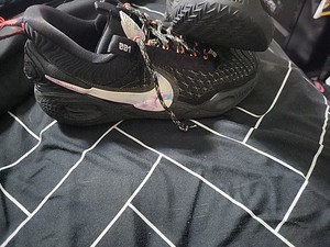 cosmic unity ghost on feet