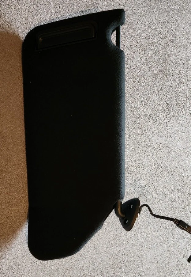 98-02 凯迪拉克 el dorado 司机和乘客遮阳板 黑色 — 第 3/4 张图片