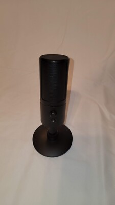 Razer Seiren X Black USB Streaming Microphone built-in Stand