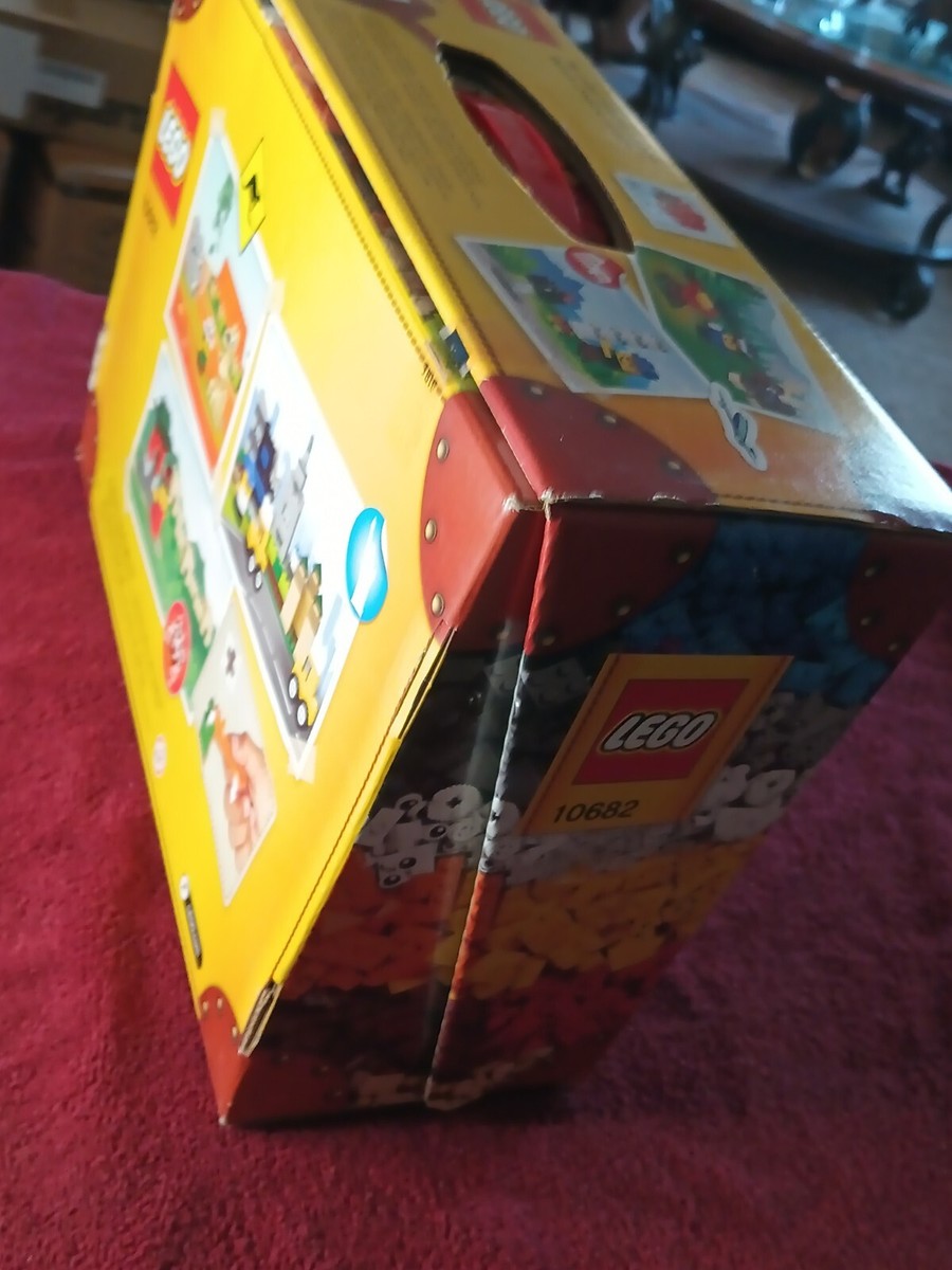 Lego 10682 Creative Suitcase 1000 pc. Carry Case 