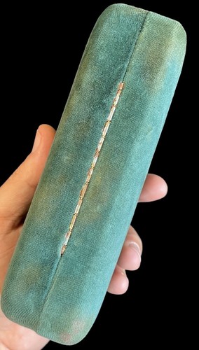 Autentica custodia per sottobicchieri Gucci verde scamosciato usata grande - Foto 15 di 15