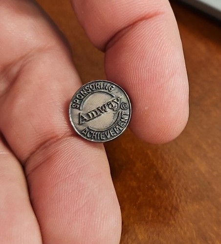 VTG Silver Toned Lapel Hat Pinback Amway Sponsoring Achievement - Picture 2 of 4