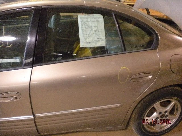 Corner/Park Light Fog-driving Bumper Mounted Fits 99-05 MONTANA 9798457 - Image 4 of 4