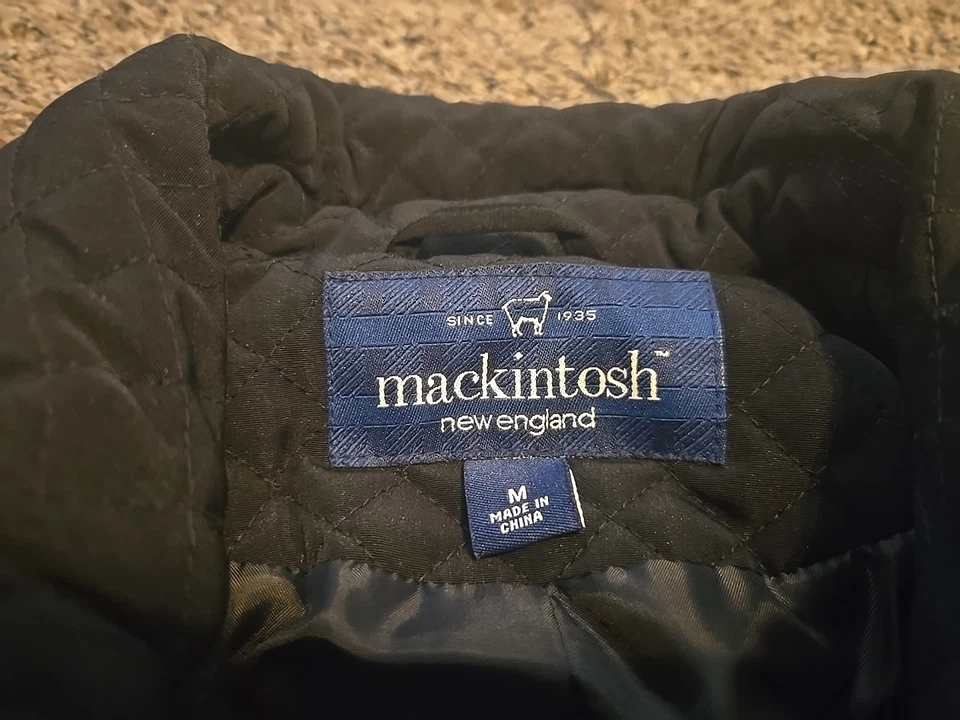 Abrigo acolchado para mujer Mackintosh New England negro. Talla mediana  Foto 3 de 4