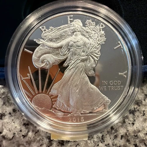 2016 Uncirculated 1oz American Silver Eagle Coin Insane Mirror 012526