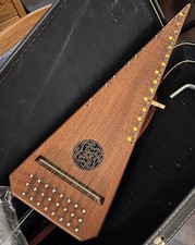 Natural Finish Psaltrey Brown Wood Lightweight with Hard Case Tuning Key