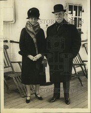 1930 Press Photo Chief Justice of the United States Charles Evans Hughes & wife