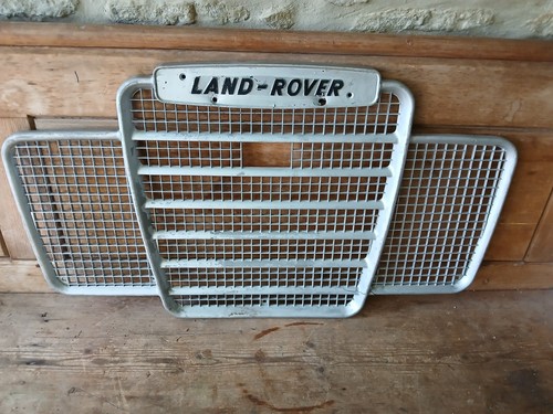 Land Rover Series 3 front grill. LR Grill . - Picture 1 of 5