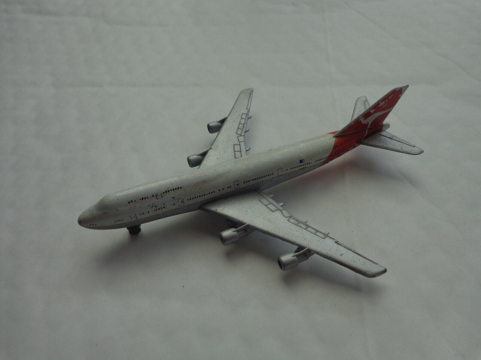 901/28 SCHABAK 1:600 BOEING 747-300 QANTAS AIRLINES DIECAST AIRCRAFT PLANE  USED