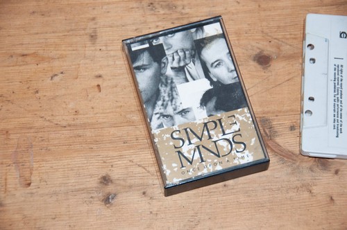 ** SIMPLE MINDS : Once Upon A Time ** Cassette LP - Virgin Records 1985 - Picture 2 of 4