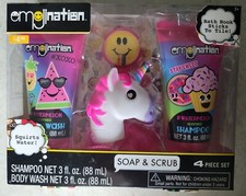 NEW EMOJI NATION SOAP SCRUB SHAMPOO BODY WASH SET SQUIRTS WATER UNICORN q15