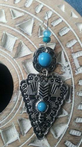 Native American earrings turquoise beads engraved BLESSED cleansed tribal arrow - Picture 10 of 10