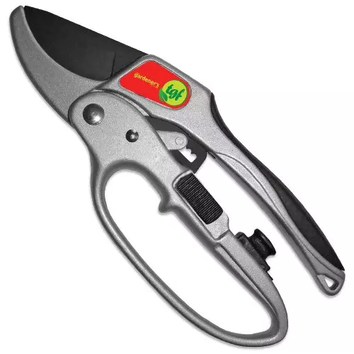 The gardener's friend pruners ratchet sale pruning shears garden tool