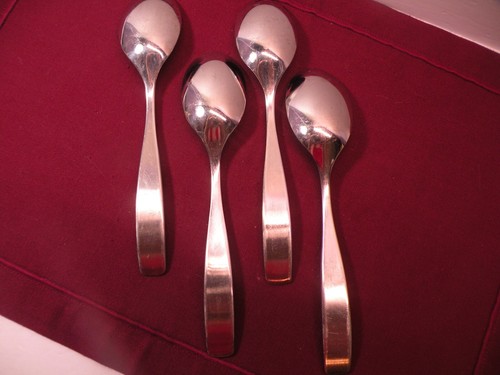 Set of 4 Mikasa RIVERSIDE pattern 18/0 stainless oval place soup spoons 7 1/2" - Picture 4 of 5