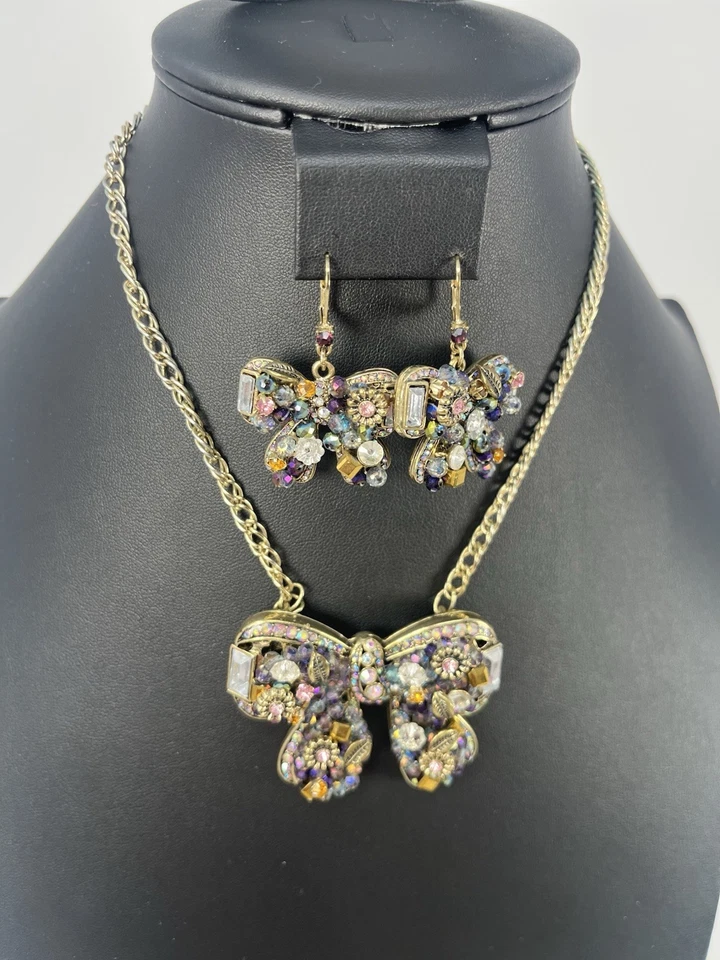 COLLAR Y PENDIENTES BETSEY JOHNSON VINTAGE MULTICOLOR LAZO CON JOYAS Foto 2 de 4