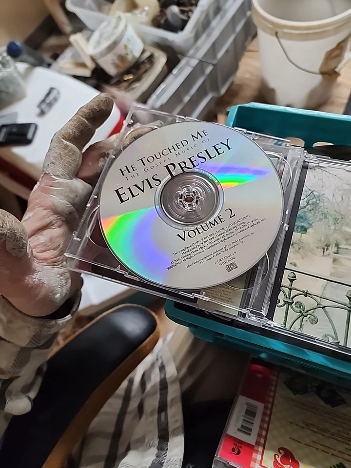 He Touched Me The Gospel Music of Elvis Presley 2005 2-CD Set 40 Songs  Foto 3 de 4