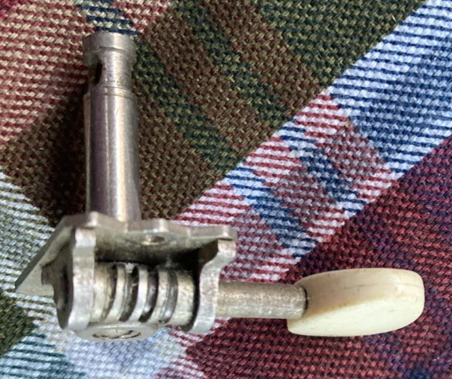 Sintonizador de guitarra lateral Gretsch Van Ghent vintage de los años 60, Corvett, Clipper Foto 2 de 3