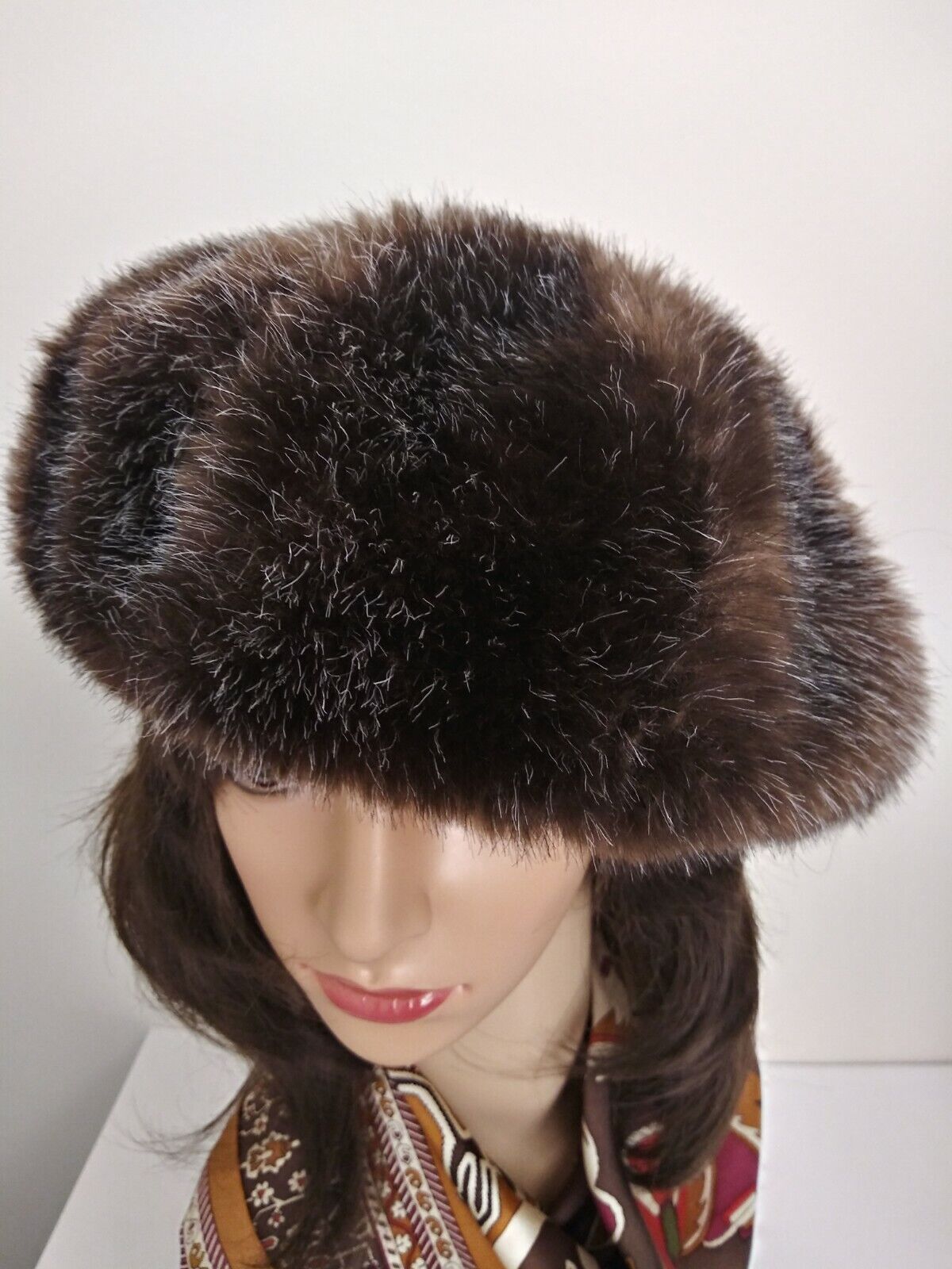 Vintage 1970 Everitt Brown Color Faux Fur Barrett… - image 7