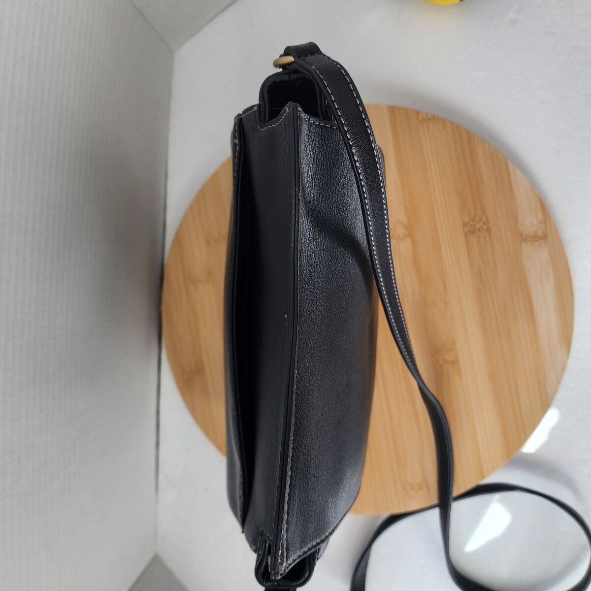 Elizabeth And James Vegan Leather Cross Body Bag Purse Black Elizabeth And James Vegan Leather Cross Body Bag Purse Black
