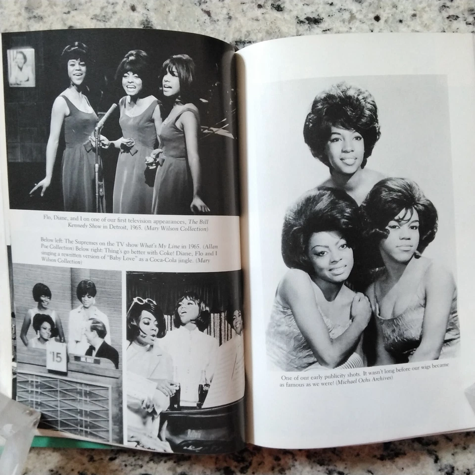 Mary Wilson SIGNED Autobio Singer The Supremes Diana Flo Motown Photos HC/DJ - Image 4 of 4