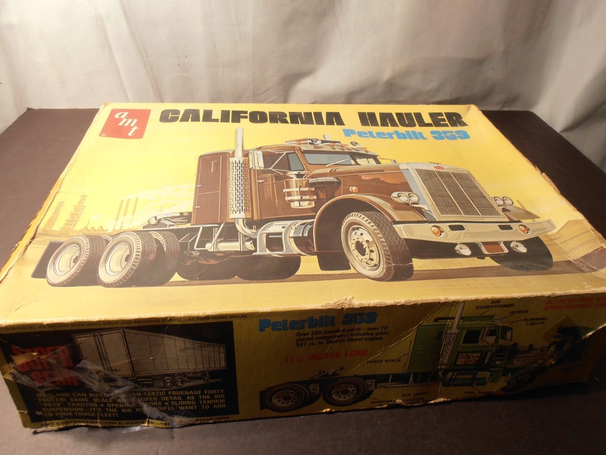 Model Semi California Hauler Peterbilt 359