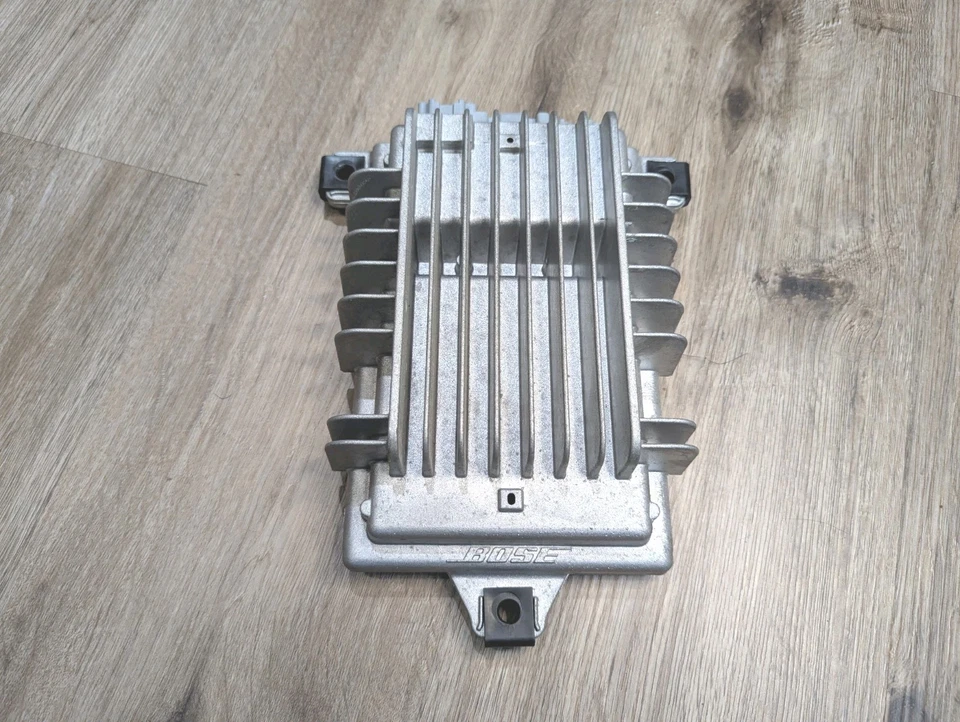 2010-2017 GMC Acadia Traverse Bose Audio Radio Stereo Amplifier Amp 25994309 OEM - Image 2 of 4