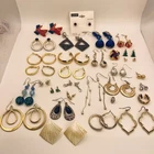 Large Lot Mixed Women’s Earrings Fashion Vtg Costume Jewelry Gold Silver Tone E7
