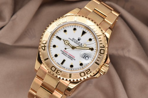 Unpolished 1996 Rolex Yacht-Master 40mm 18K YG White Tritium Onyx Dial 16628 Set