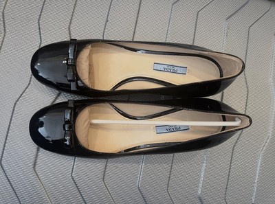 PRADA Black Patent Leather Bow Block Heel Round Toe Women's Pumps