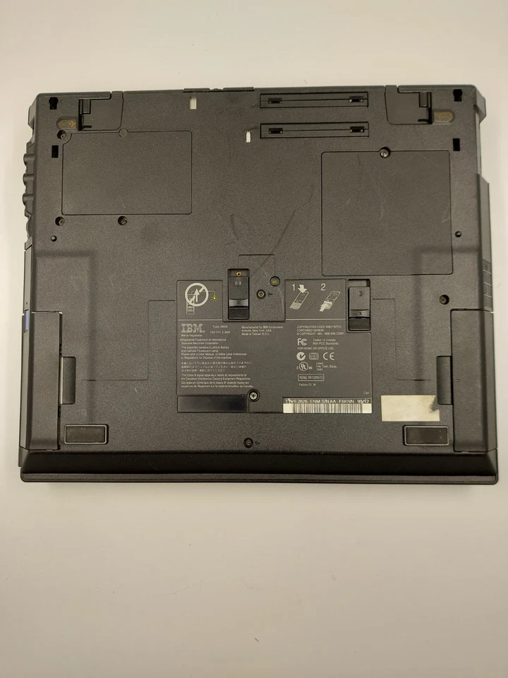 Vintage IBM ThinkPad 390E  untested parts only free post - image 4 of 4