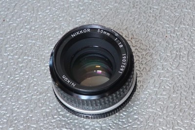 Nikon Nikkor 50mm 1:1,8 Objektiv   Festbrennweite   passend für Nikon FM