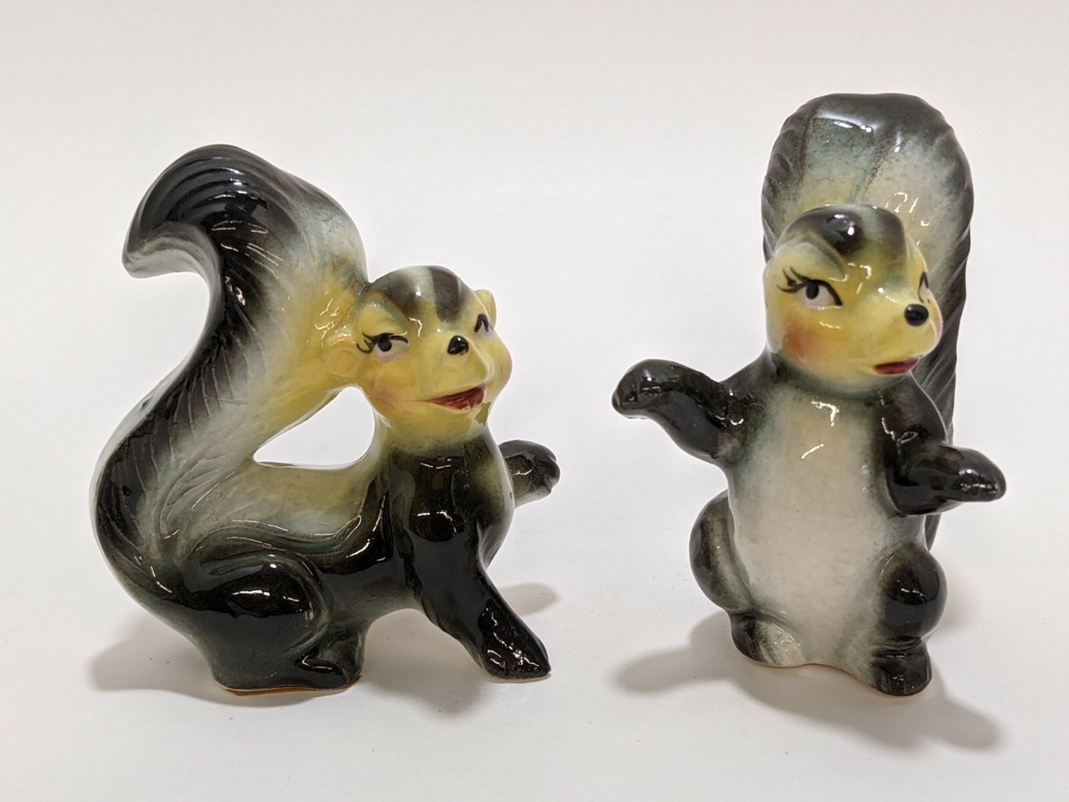 33×46㎝「和室2」油彩・原画・P8 Vintage Japan Ceramic Pair of Skunk Figurines 3