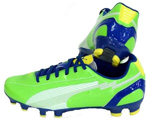 puma evospeed studs