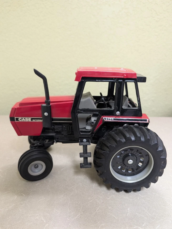 Tractor de juguete Ertl Case-IH 2594 de colección escala 1/16 edición de distribuidor de Las Vegas con caja Foto 2 de 4